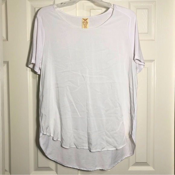 Faded Glory Tops - NWOT~Women’s White Short Sleeve Soft T-shirt Blouse with Crips Front Panel